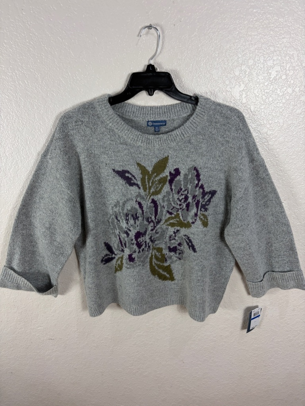 Democracy,Size XL,Women’s Gray Floral Crewneck Sweater - Picture 7 of 17